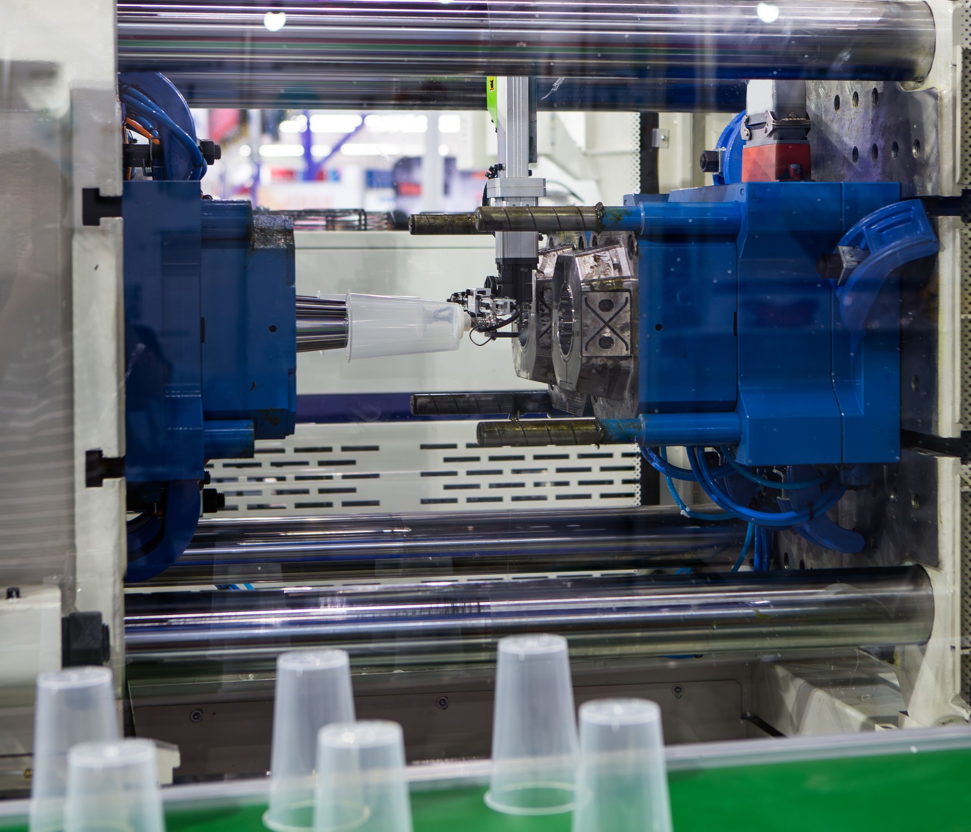 Plastic cups from plastic injection molding press machine